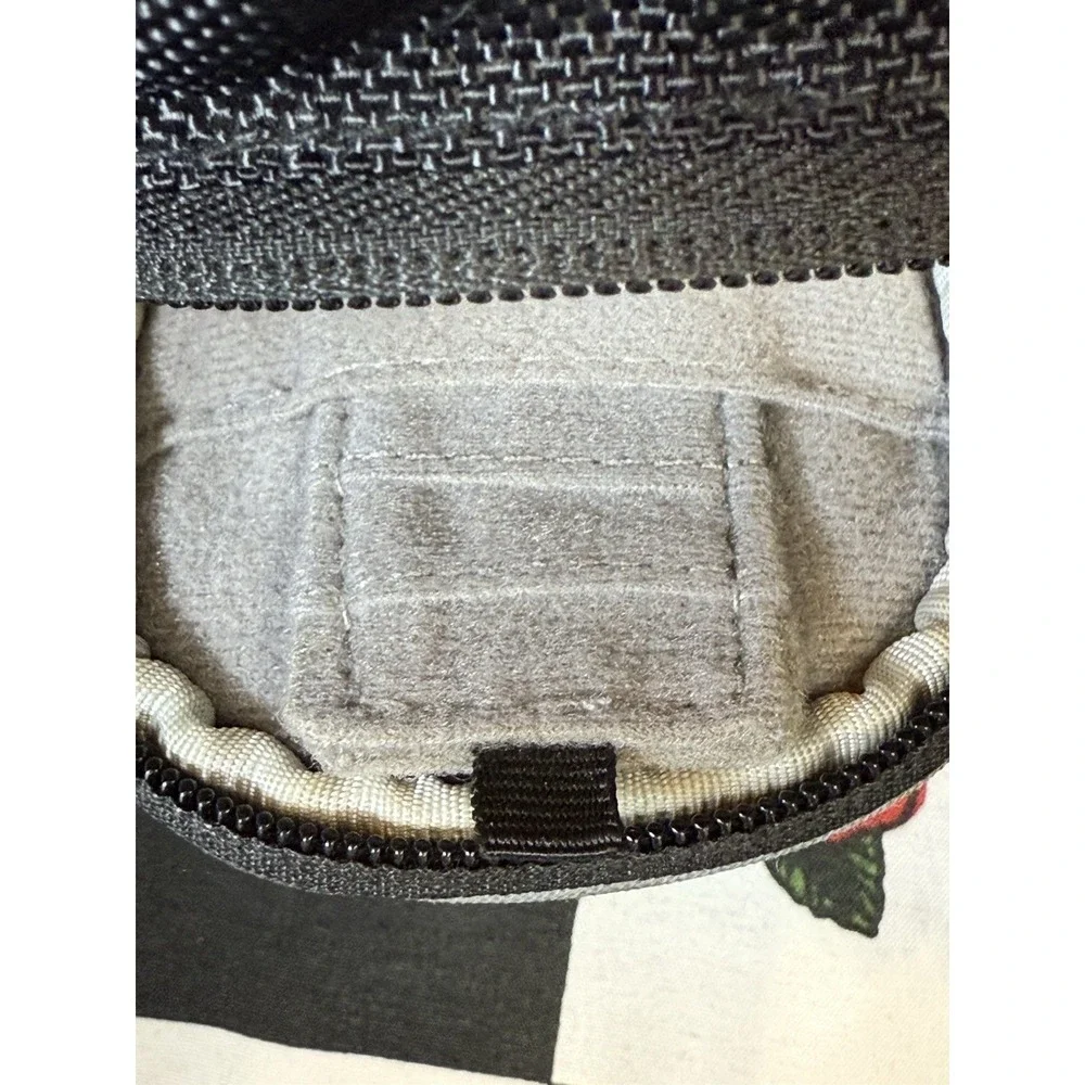 Kodak Compact Camera Case‎ Pouch Black Gray Zippered Clip-On 3.5x5.5